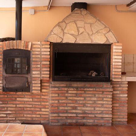 Apartamentos La Jasa Arguedas Bagian luar foto